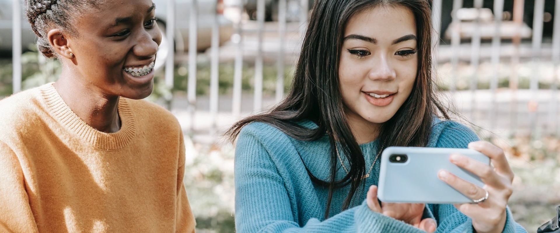 Micro-Influencers Vs. Macro-Influencers: Understanding The Differences